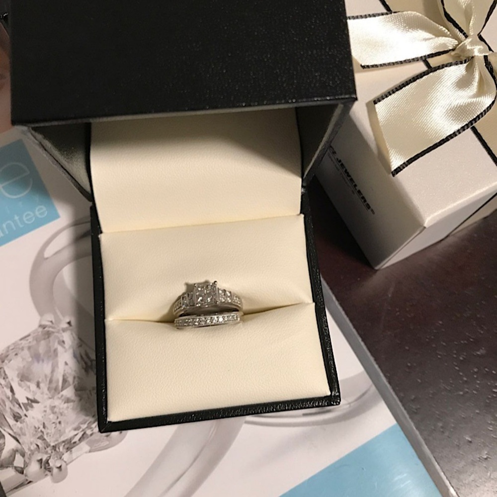 Like new engagement ring set.
